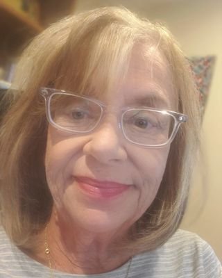 Lois Leder